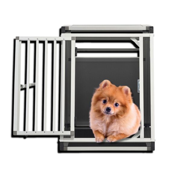 Hondenbench Auto Kay met pomeriaan